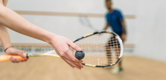 What is the difference between Squash and racquetball?